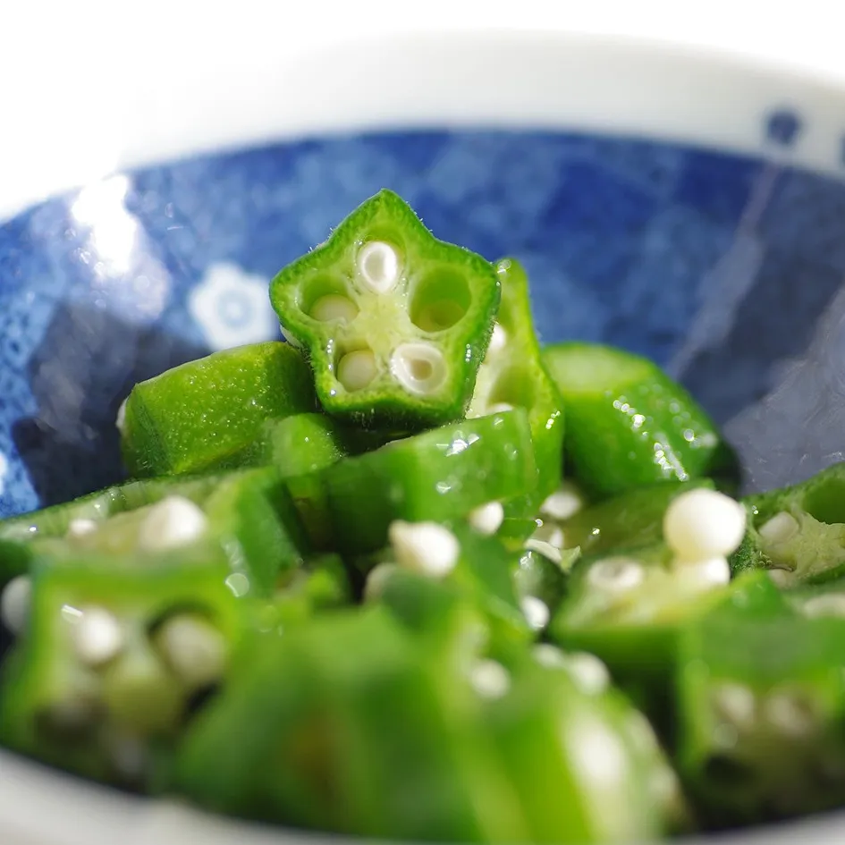 オクラは、その独特な粘り気と風味が特徴的な夏野菜として親しま...