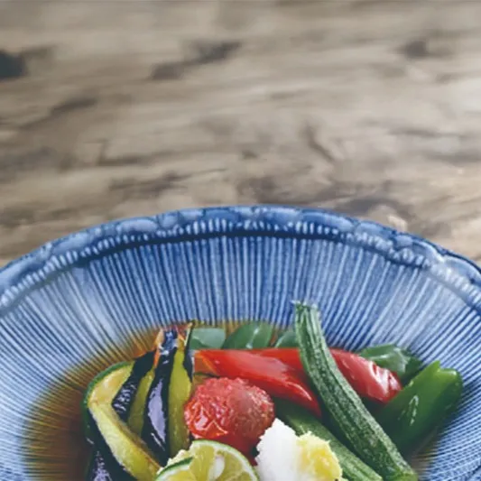 オクラは、その独特な粘り気と風味が特徴的な夏野菜として親しま...